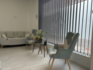 clinicarmdental sala de espera